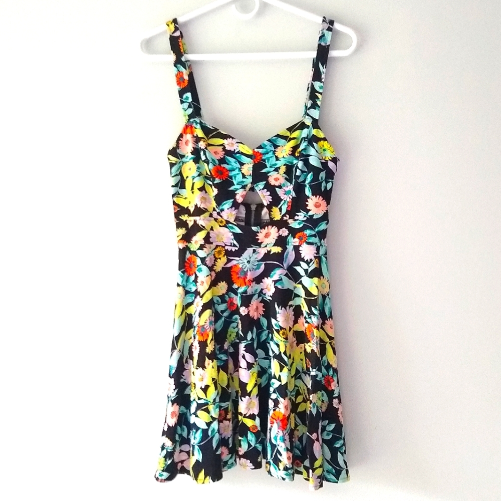 Genuine Skater Mini Tank Dress Keyhole Cutout Floral Black Blue Yellow Medium